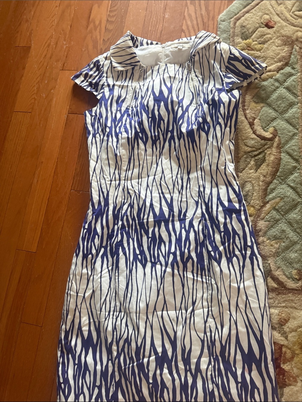 Women's Blue & White Patterned Cap-Sleeve Dress